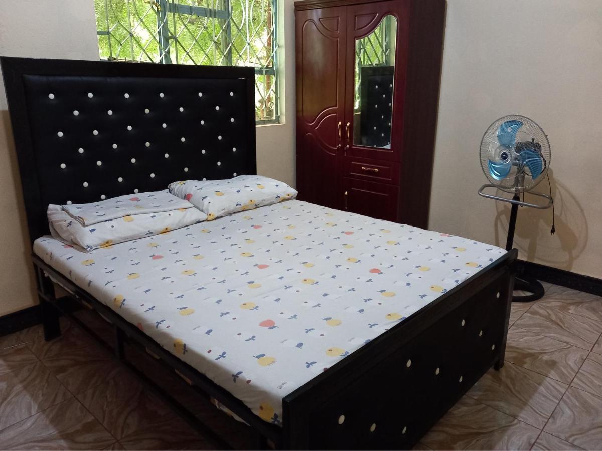 Airb&B Homestay Boma la Ngombe Esterno foto